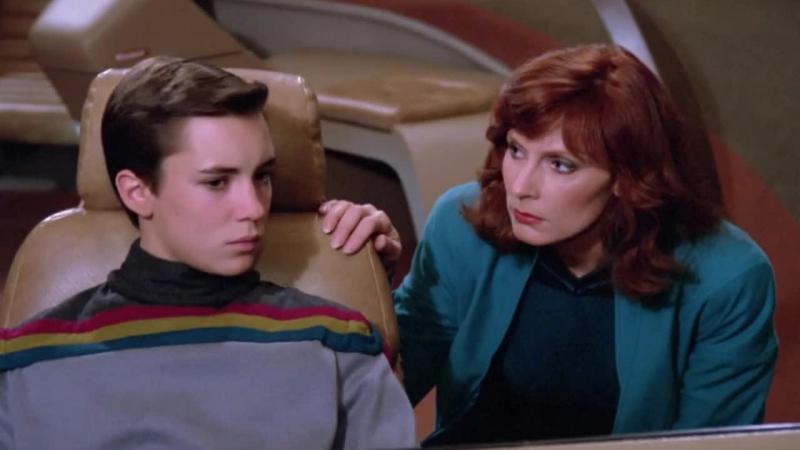 Кадры из сериала Звездный путь: Следующее поколение (1987)
