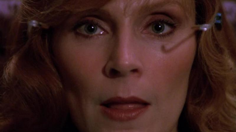 Кадры из сериала Звездный путь: Следующее поколение (1987)