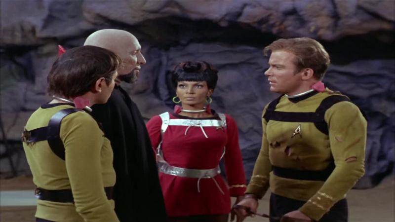 Кадры из сериала Звездный путь (1966)
